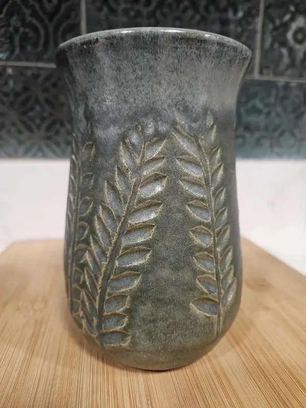 Handcrafted pottery by Crystal O'Neil, gallery photo 15