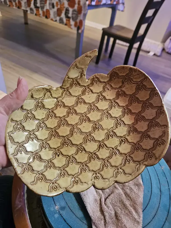 Handcrafted pottery by Crystal O'Neil, gallery photo 32