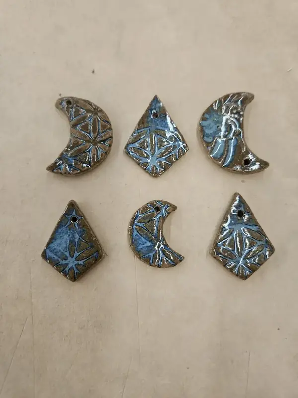 Handcrafted pottery by Crystal O'Neil, gallery photo 41