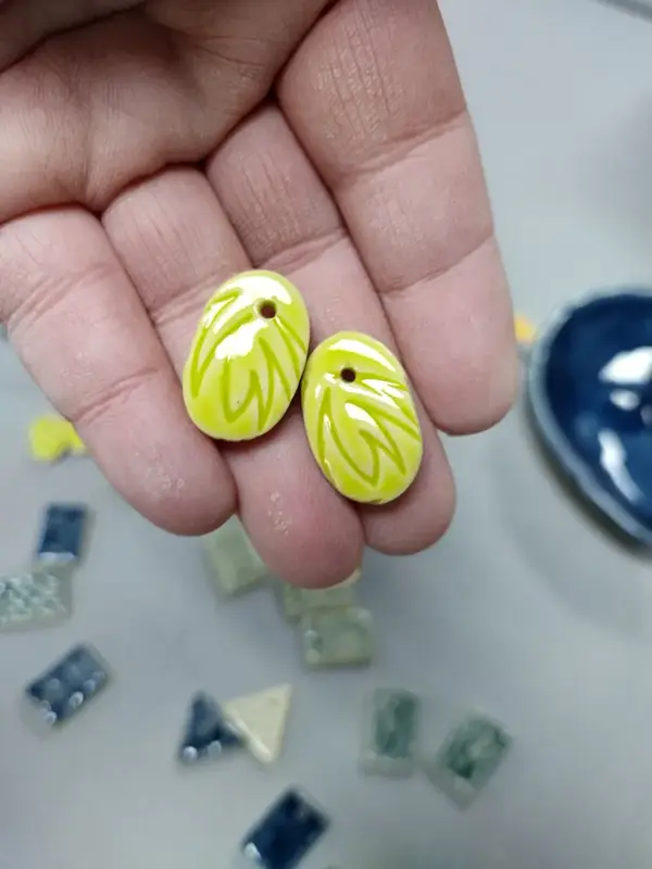 Handcrafted pottery by Crystal O'Neil, gallery photo 88